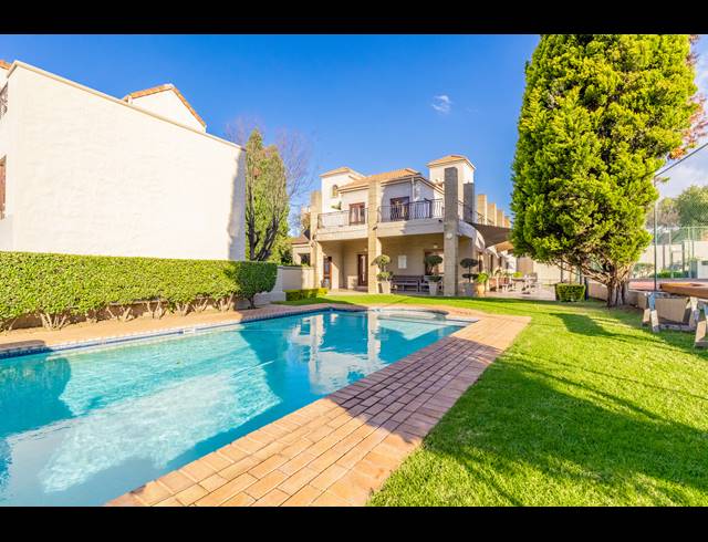 1 BEDROOM APARTMENT FOR SALE IN PAULSHOF